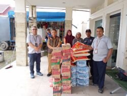 PT TIMAH Tbk Bersama Pemkab Bangka Barat Gerak Cepat Bantu Warga Terdampak Banjir Rob di Mentok