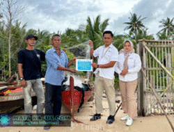 PT TIMAH Tbk Salurkan Bantuan Alat Tangkap untuk Dongkrak Hasil Nelayan Tradisional di Desa Kundur