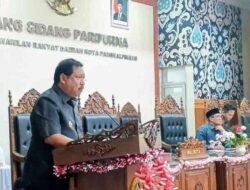 Pemkot Pangkalpinang Sampaikan Raperda APBD 2025, PAD Jadi Motor Kinerja Keuangan Daerah