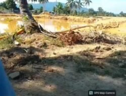 Tambang Diduga Ilegal Skala Besar Menganga di Belakang Rumah Ketua RT, Siapa Membekingi Tambang Sungai Daeng Mentok?