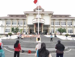 Wali Kota Pangkalpinang Buka Car Free Day dan Senam Bersama, Permainan Gasing Jadi Pembuka